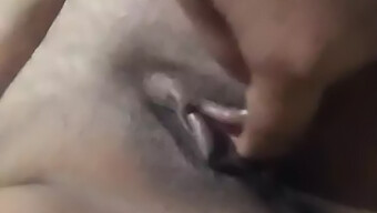 Gadis India Mendapat Jari Dan Creampie Dalam Satu Video