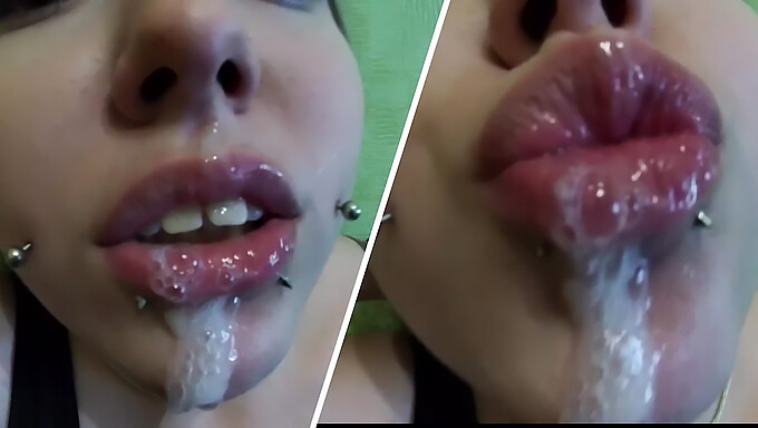 Ein Russisches Mädchen Gibt Dem Weihnachtsmann Einen Blowjob Und Schluckt Sein Sperma Vor Weihnachten