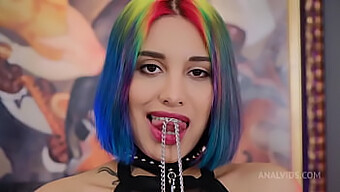 La Adolescente Asiática Roxy Lips Se Enfrenta A Un Desafío Anal Duro En Este Video Porno