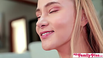 Pov Handjob Nevlastnej Dcéry A Creampie: Ivi Reign Túži Po Prieniku Nevlastného Otca