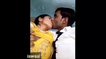 Indian Wife'S Passionate Outdoor Encounter With A Well-Endowed Man