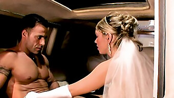 Seductive Lingerie And Sensual Touching In A Limo With Roge Ferro And Fernandinha Fernandes