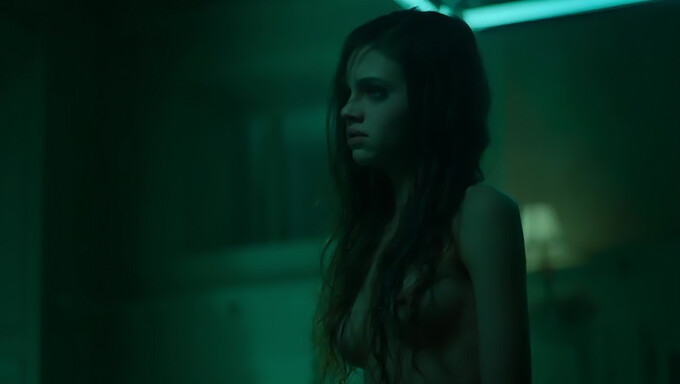 India Eisley Dans Une Rencontre Chaude Dans Une Chambre De Dortoir À Nao Olhe 2019 Partie 2