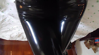 A Femdom Mistress In Latex Teaches Her Submissive How To Pleasure Themselves