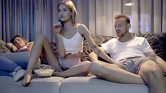 Ich Zeige Die Europäischen Fähigkeiten Meiner Stiefschwester In Diesem Creampie-Video